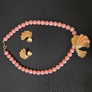 Avon Vintage Peach Bead Necklace Post Earrings Jewelry Set Gold Tone Statement